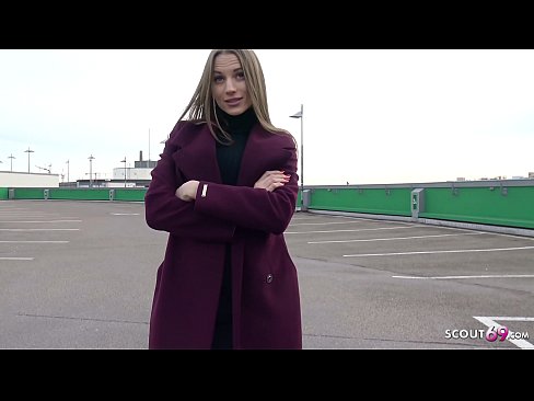 ❤️ ドイツ人スカウトマンは、夢のようにスティール、駐車場のテルテル、お金のためのセクシーに触れることです。 ❌ at porn ja.vegasservice.ru ❌️❤