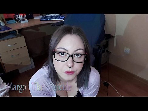 ❤️ 眼鏡をかけたセクシーな少女がカメラに向かってディルドを深くしゃぶる ❌ at porn ja.vegasservice.ru ❌️❤
